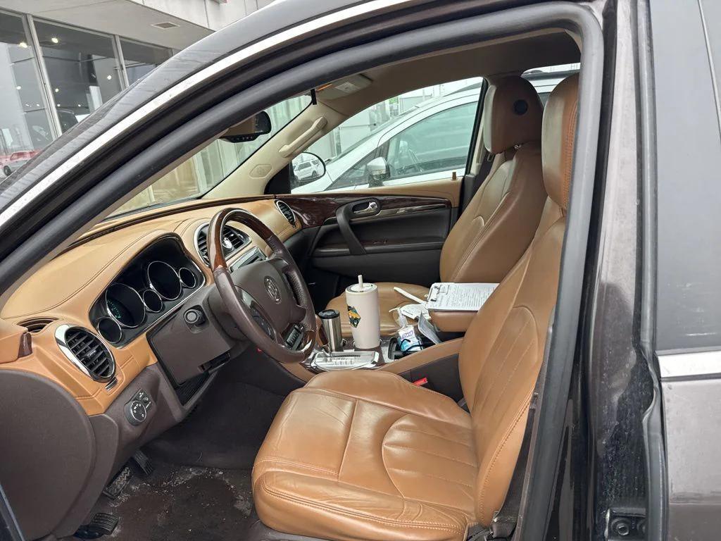 used 2014 Buick Enclave car, priced at $7,000