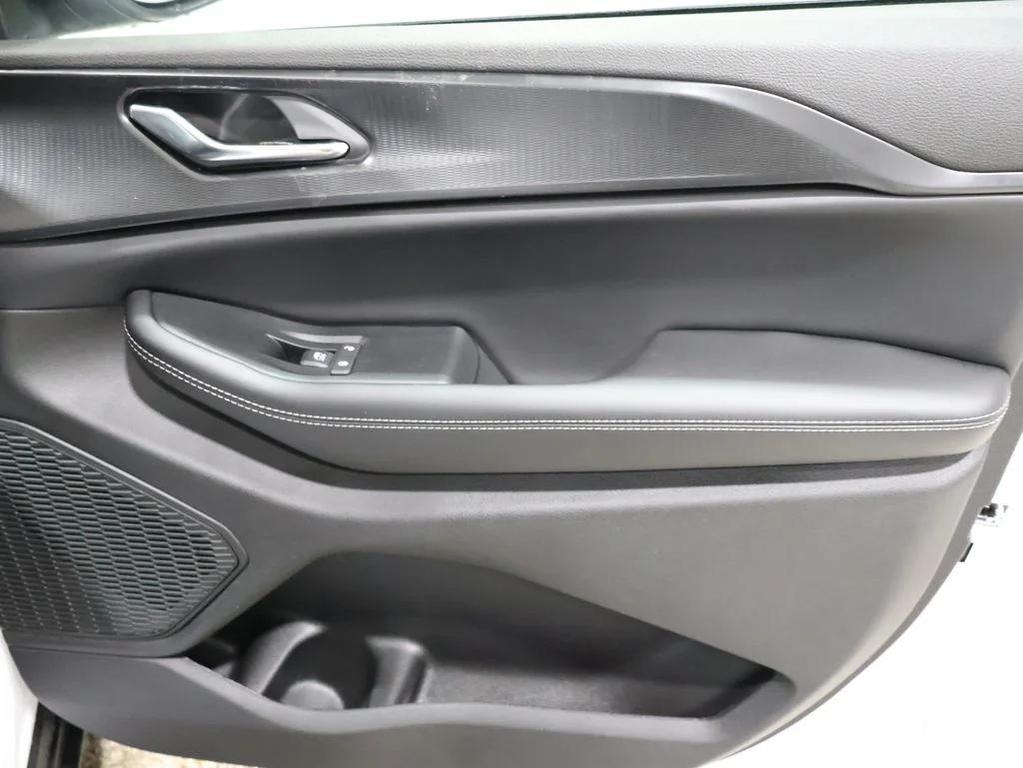 new 2026 Jeep Grand Cherokee car, priced at $44,791