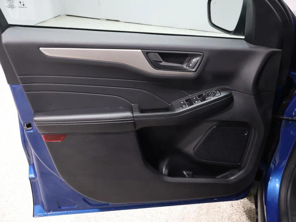 used 2022 Ford Escape car, priced at $21,207