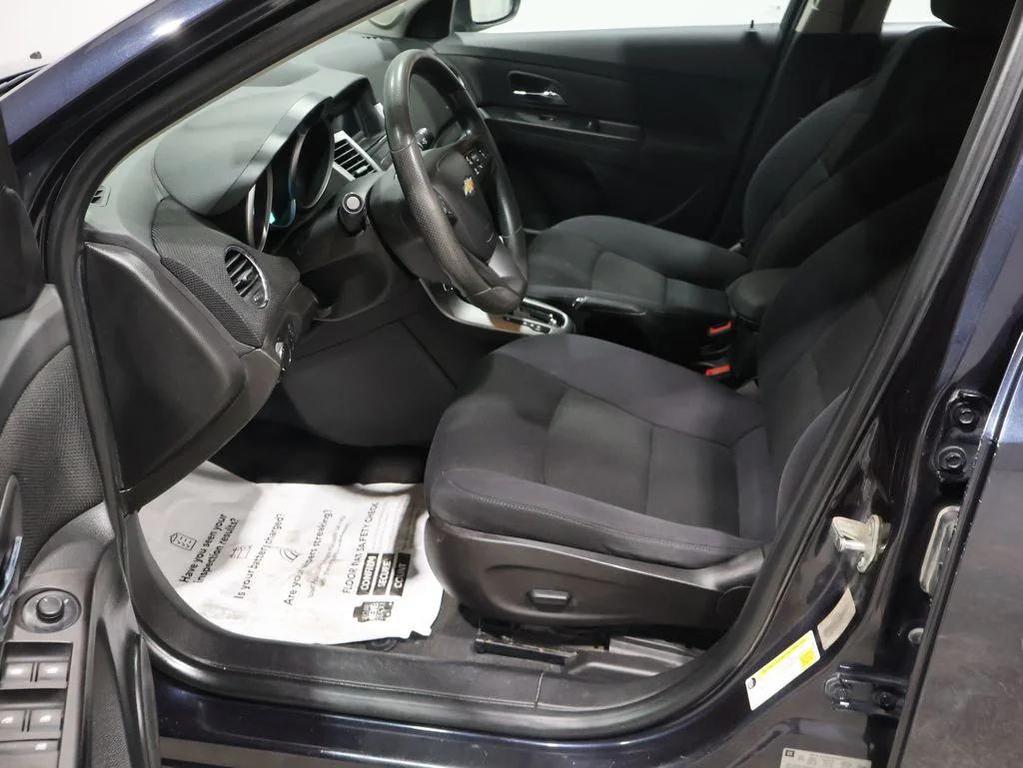 used 2015 Chevrolet Cruze car, priced at $7,000