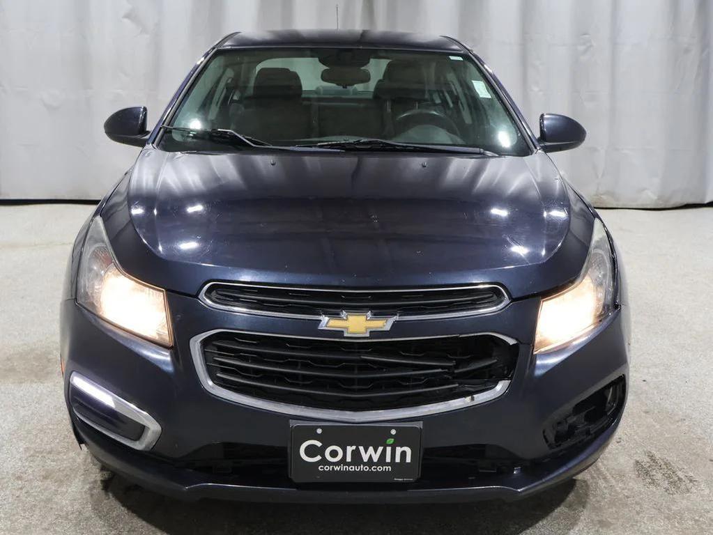 used 2015 Chevrolet Cruze car, priced at $7,000