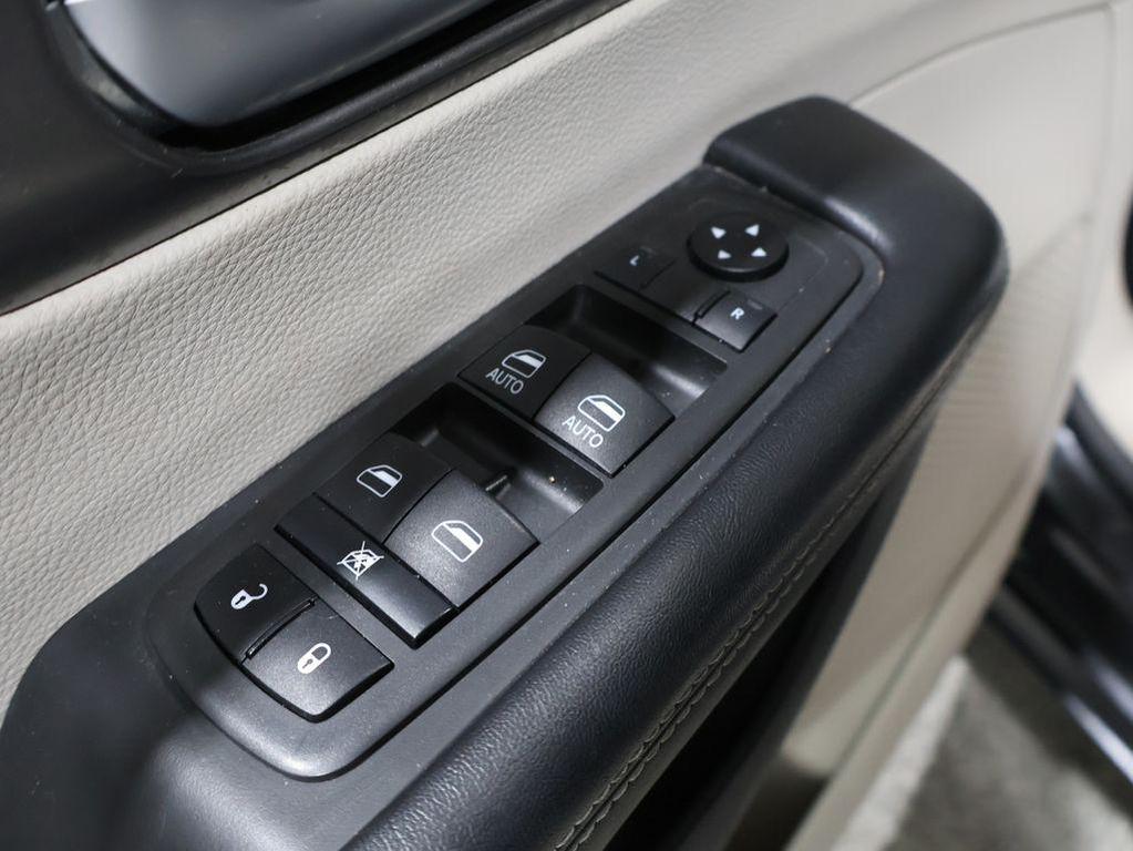 used 2022 Chrysler Pacifica car, priced at $20,955