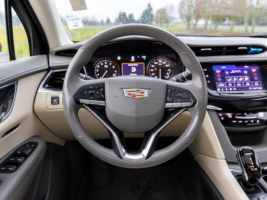 used 2020 Cadillac XT6 car, priced at $32,997