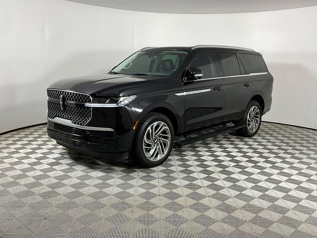 used 2025 Lincoln Navigator car, priced at $89,992