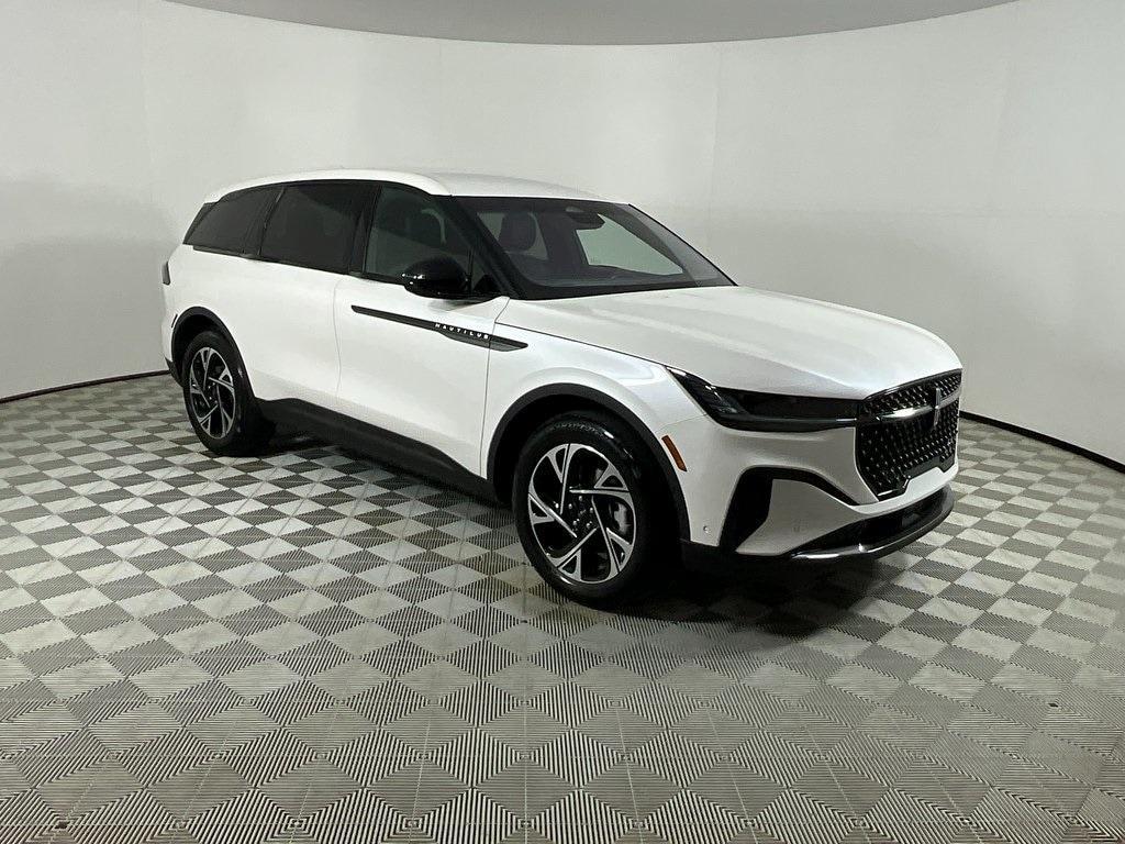 used 2024 Lincoln Nautilus car, priced at $39,911