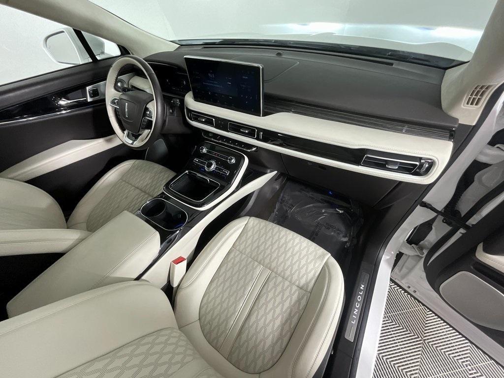 used 2022 Lincoln Nautilus car, priced at $37,993