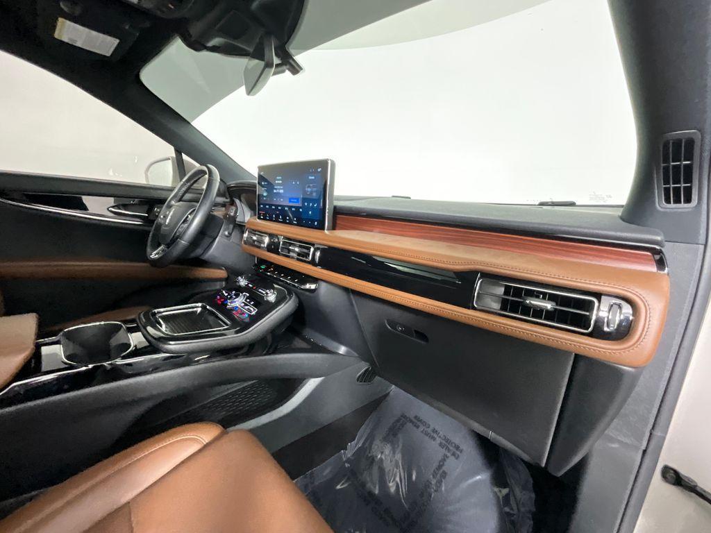 used 2023 Lincoln Nautilus car, priced at $37,253