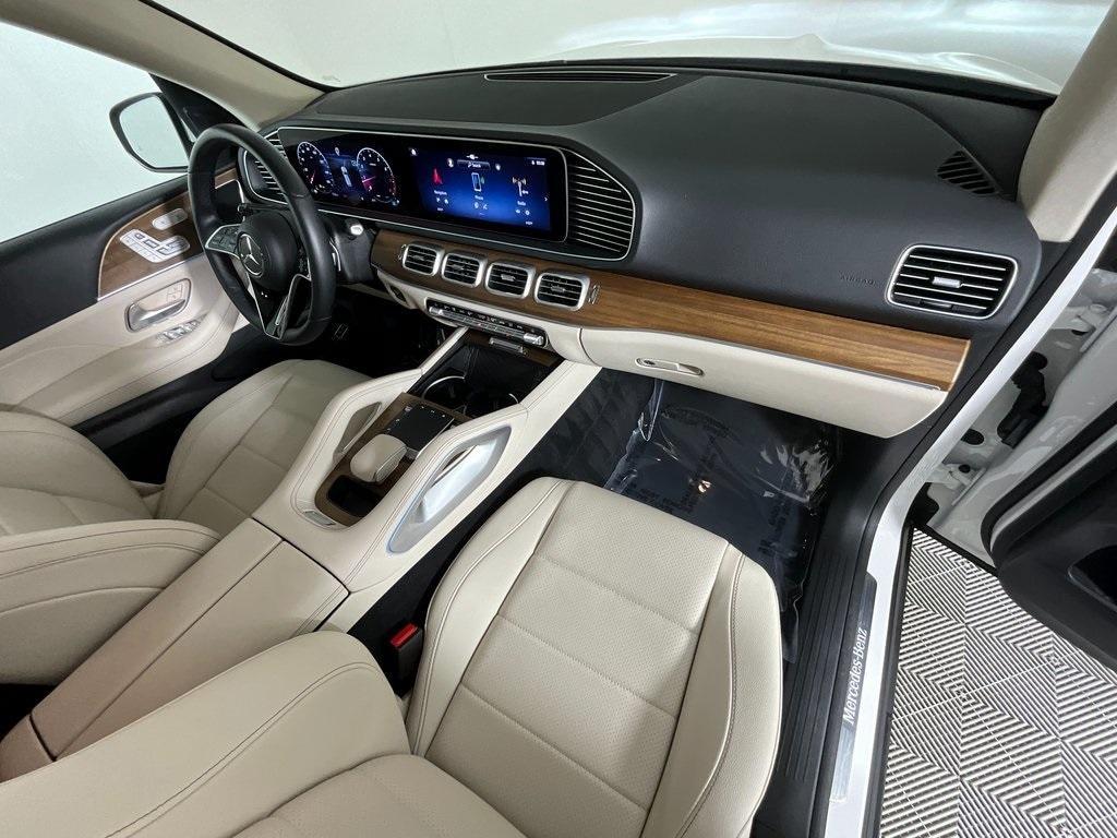 used 2025 Mercedes-Benz GLE 350 car, priced at $53,264
