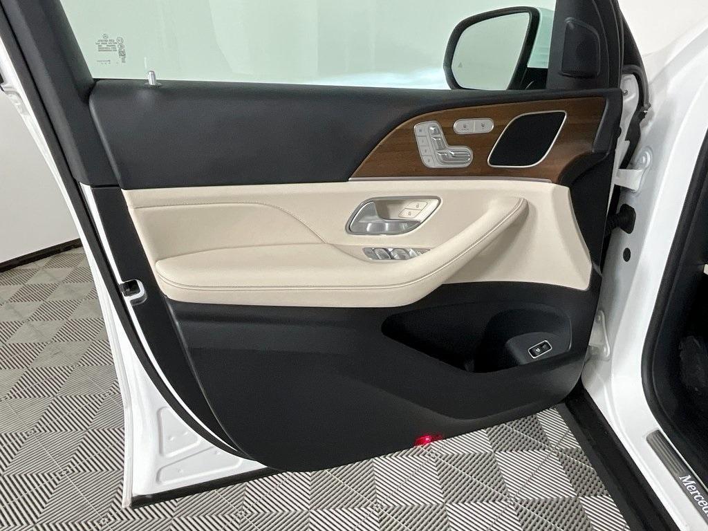 used 2025 Mercedes-Benz GLE 350 car, priced at $53,264
