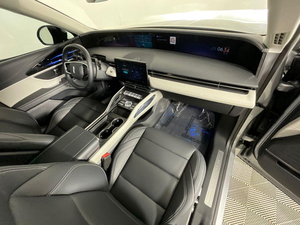 used 2025 Lincoln Nautilus car, priced at $47,794