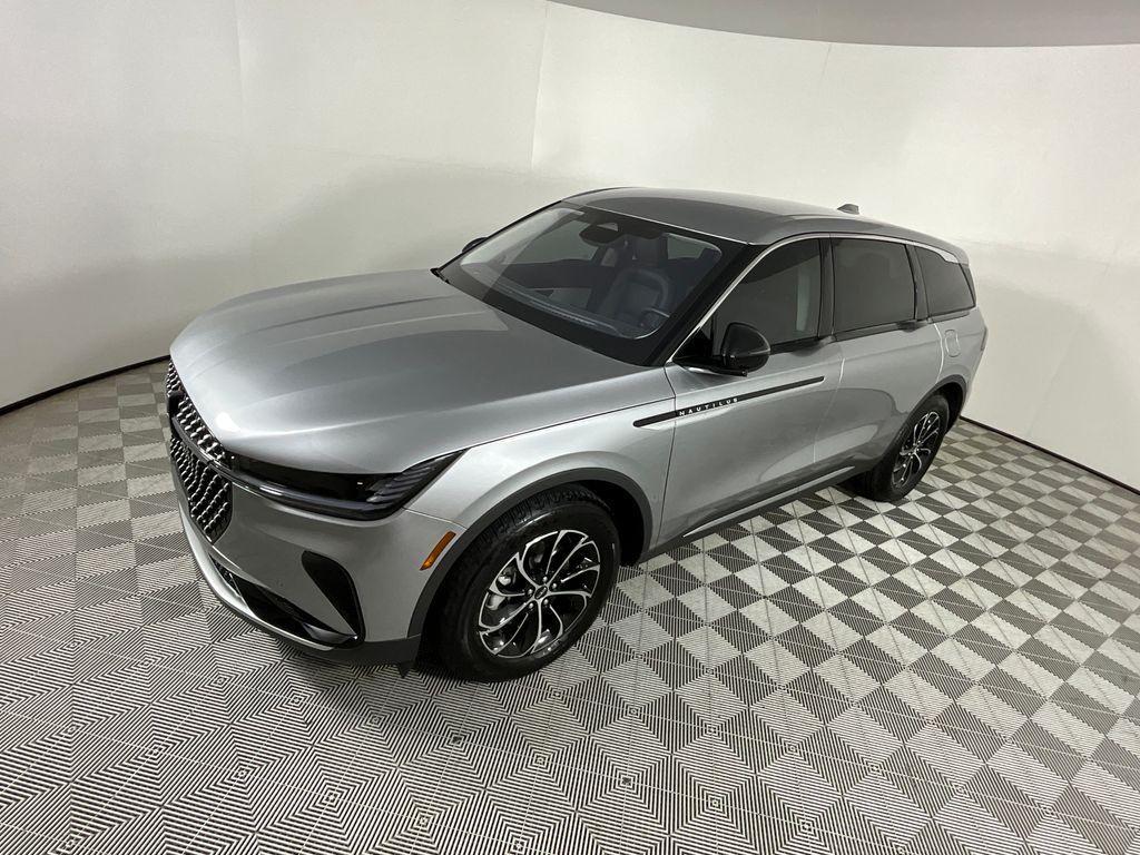 used 2025 Lincoln Nautilus car, priced at $49,642