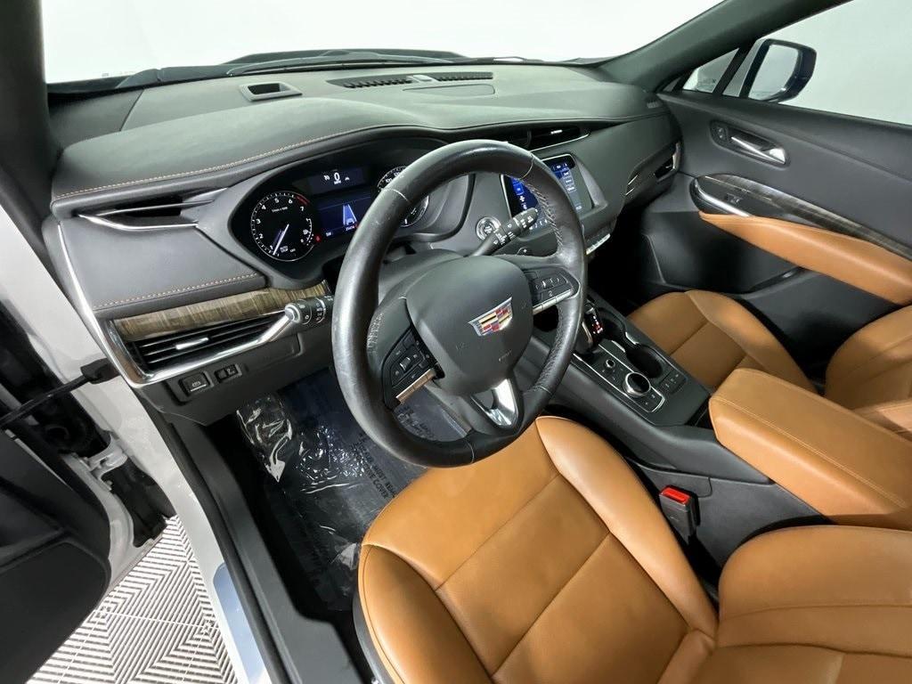 used 2023 Cadillac XT4 car, priced at $25,996