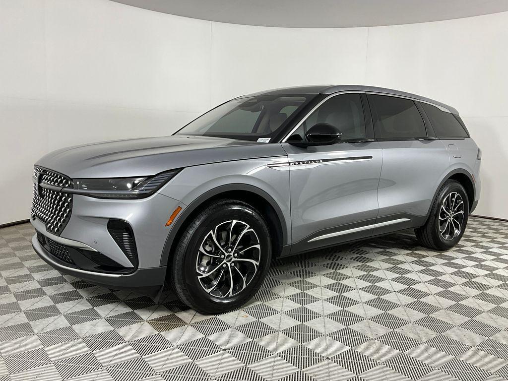 used 2025 Lincoln Nautilus car, priced at $49,461