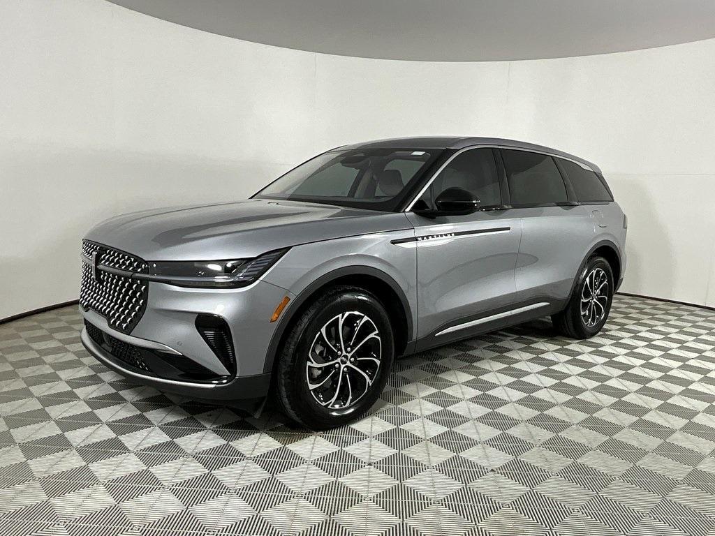 used 2025 Lincoln Nautilus car, priced at $49,991