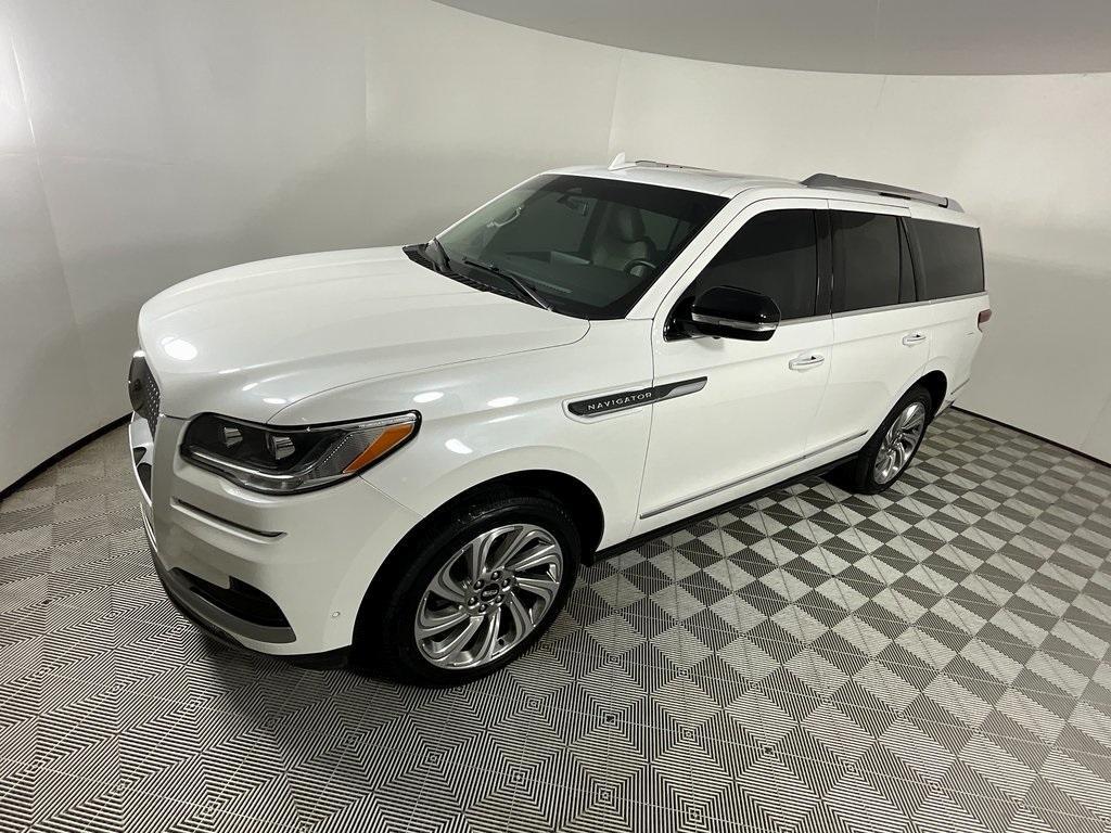 used 2024 Lincoln Navigator car, priced at $67,991