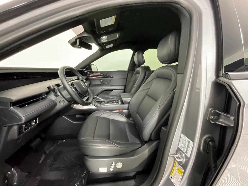 used 2025 Lincoln Nautilus car, priced at $46,811