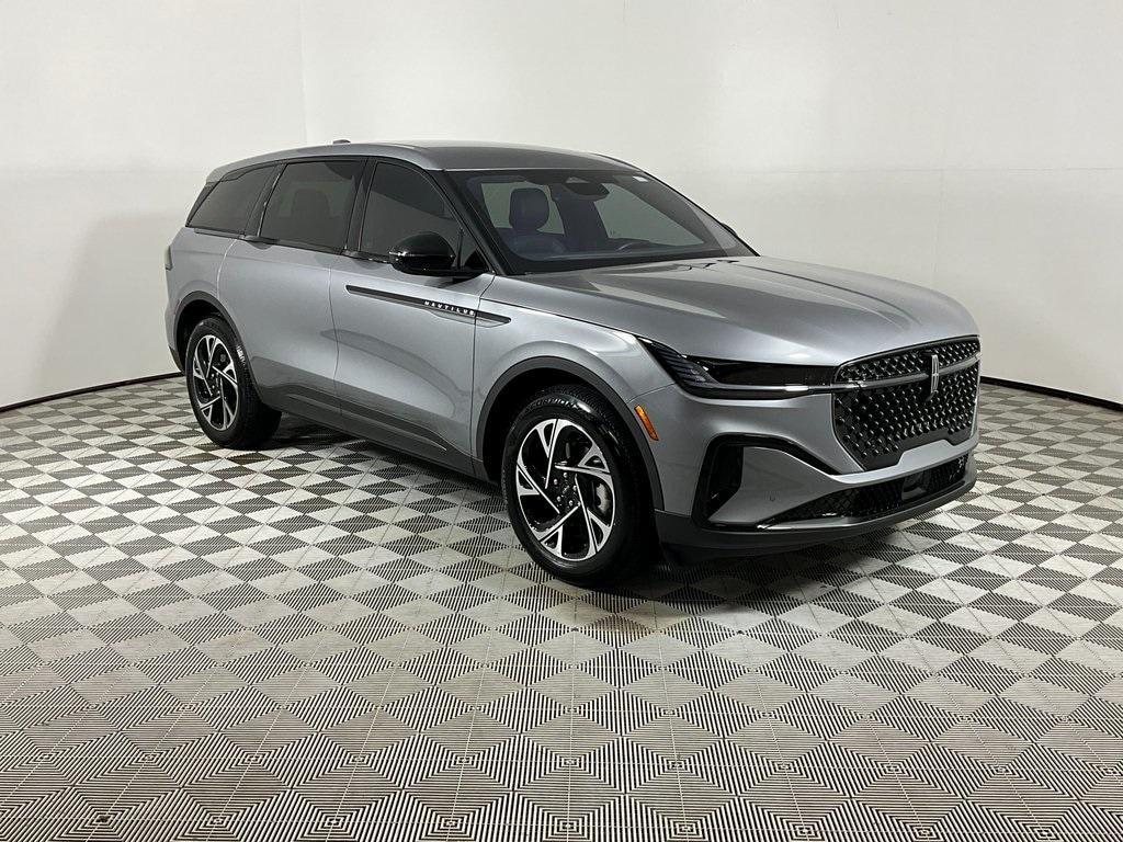 used 2025 Lincoln Nautilus car, priced at $46,811