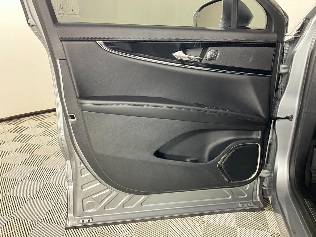 used 2023 Lincoln Nautilus car, priced at $28,595