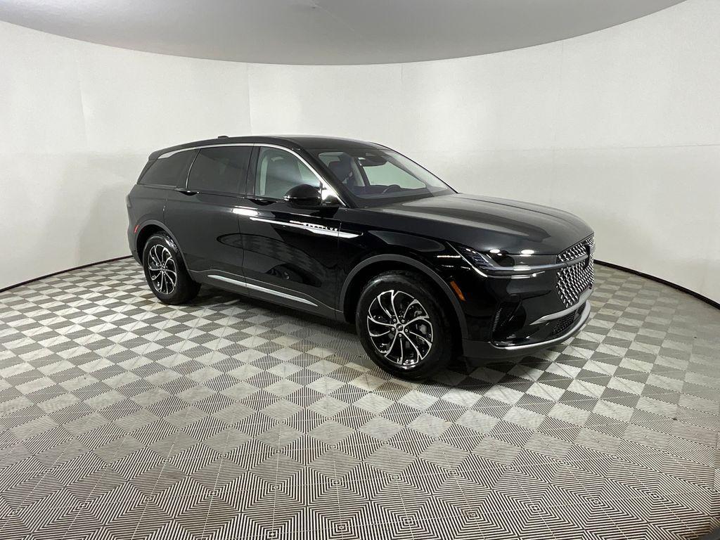 used 2025 Lincoln Nautilus car, priced at $47,794