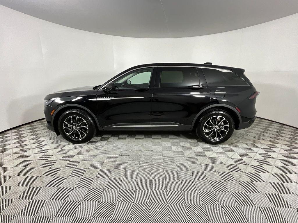 used 2025 Lincoln Nautilus car, priced at $47,794