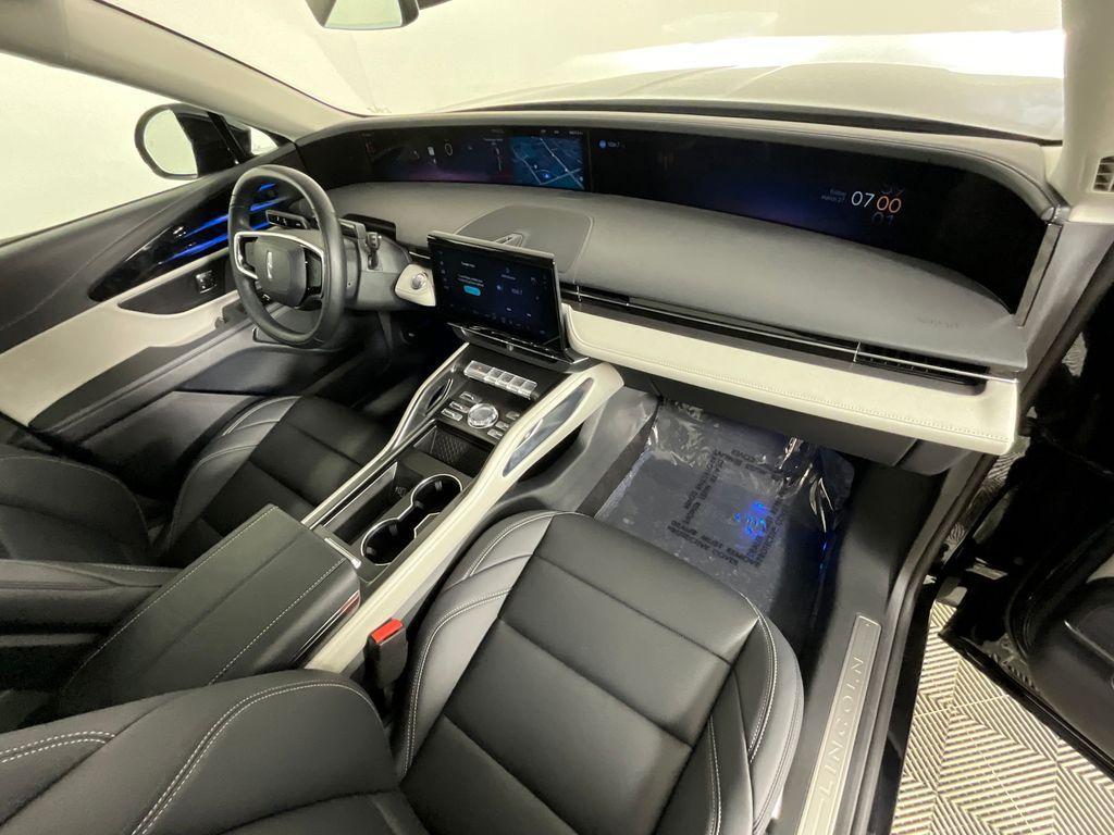 used 2025 Lincoln Nautilus car, priced at $47,794