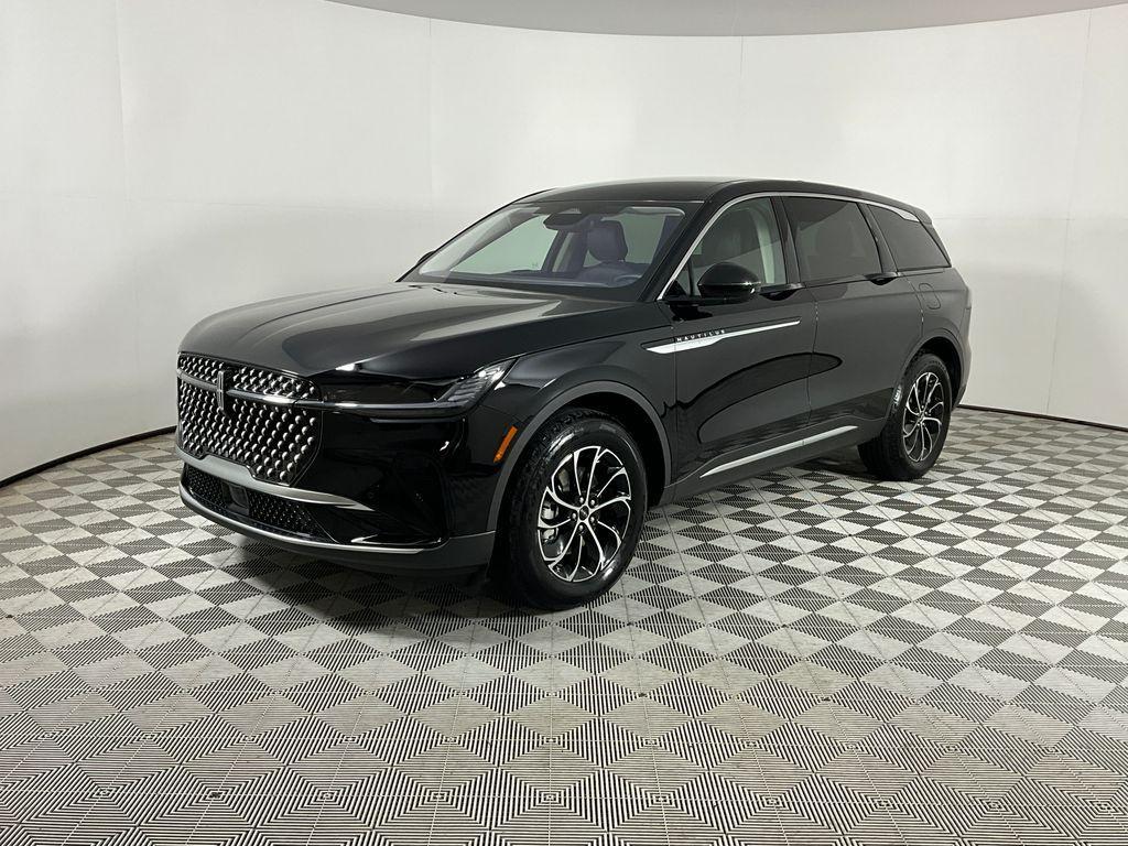 used 2025 Lincoln Nautilus car, priced at $46,685
