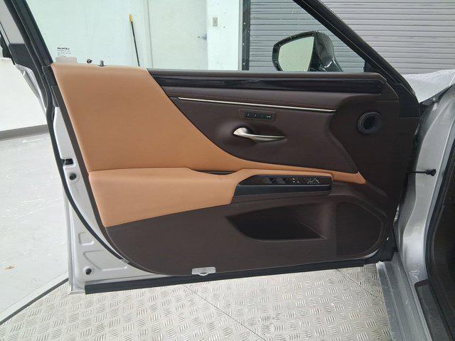 used 2020 Lexus ES 350 car, priced at $32,498