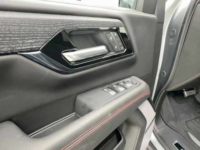 used 2025 GMC Yukon car, priced at $89,999