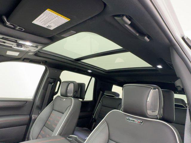 used 2025 GMC Yukon car, priced at $89,999