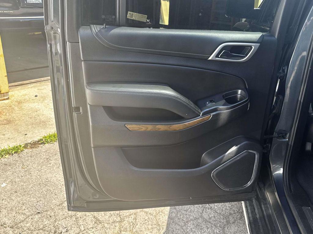 used 2020 GMC Yukon XL car, priced at $31,374
