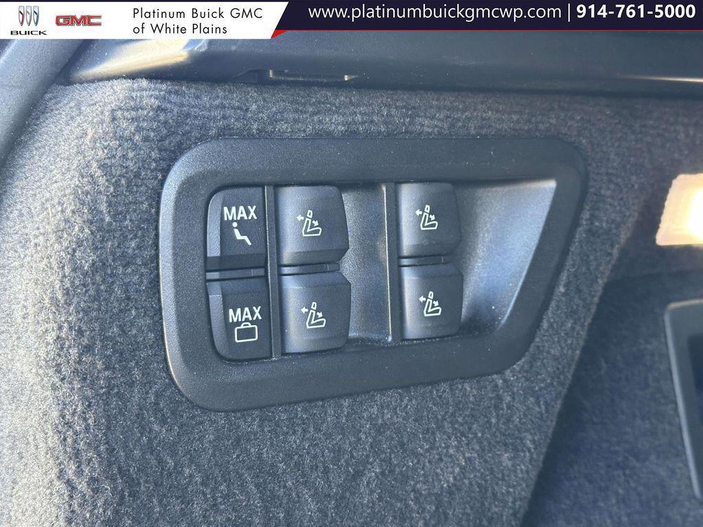 used 2024 BMW X7 car, priced at $63,519