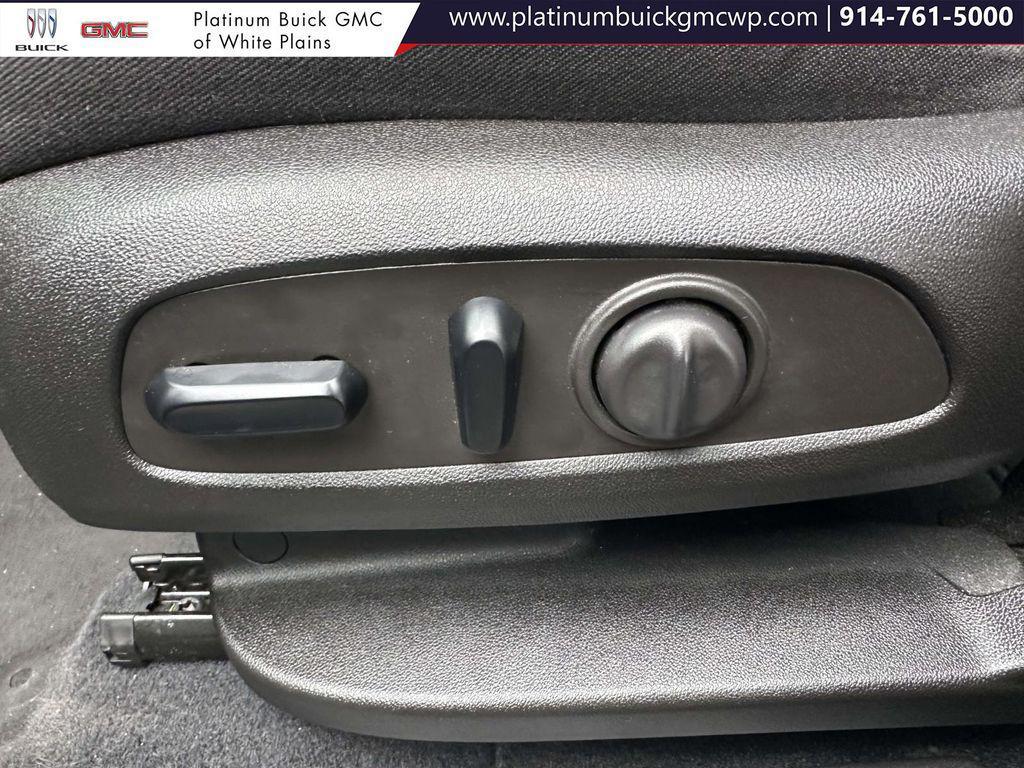 used 2021 Chevrolet Equinox car, priced at $18,597