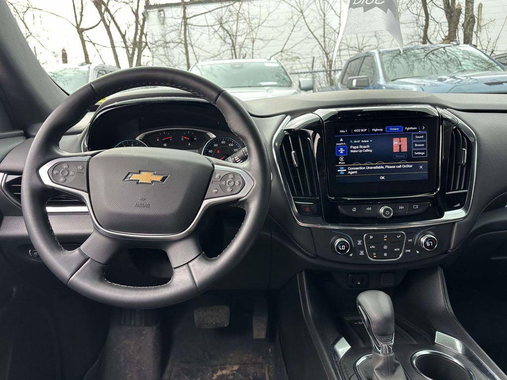 used 2023 Chevrolet Traverse car, priced at $27,997