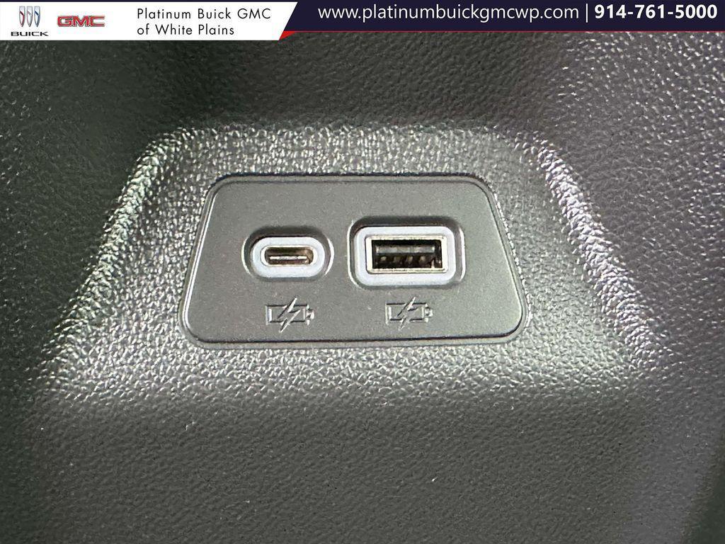 used 2022 Buick Envision car, priced at $21,997