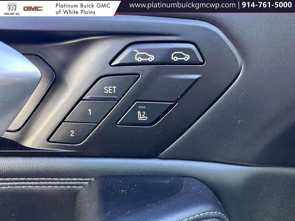 used 2023 BMW X6 M car, priced at $85,378