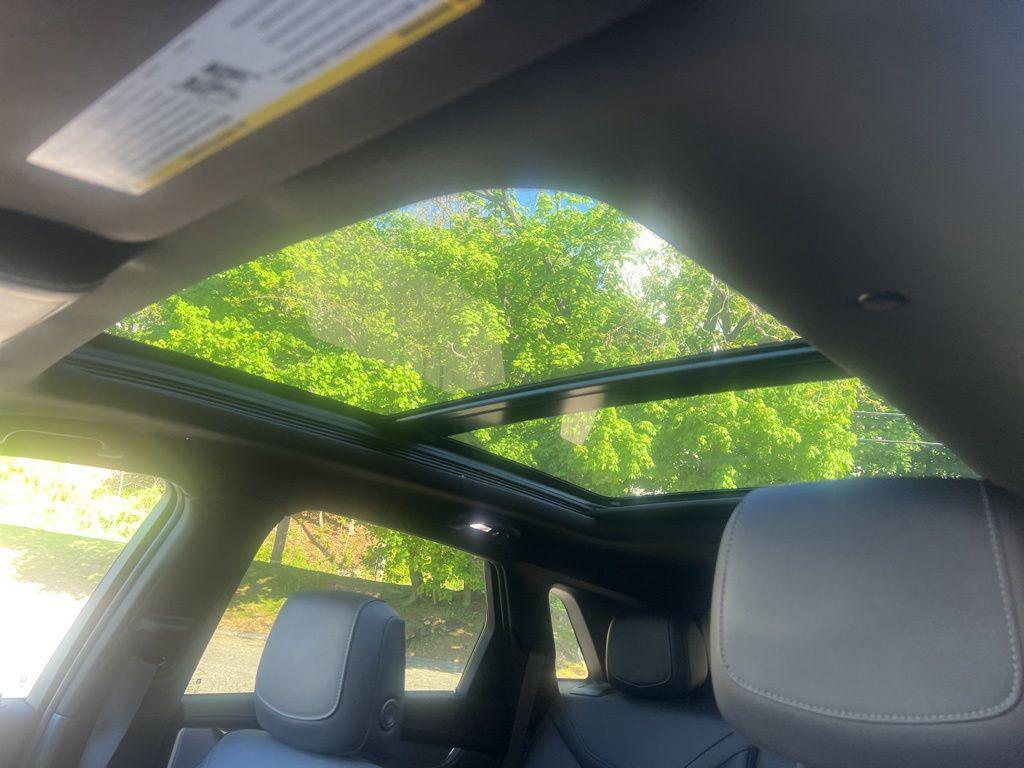 used 2023 Cadillac XT5 car, priced at $34,771