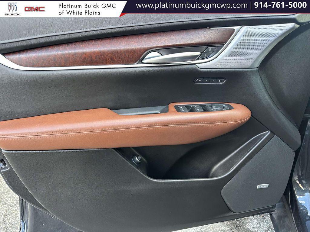 used 2023 Cadillac XT5 car, priced at $33,997