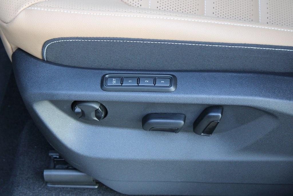 new 2026 Volkswagen Atlas Cross Sport car, priced at $47,257