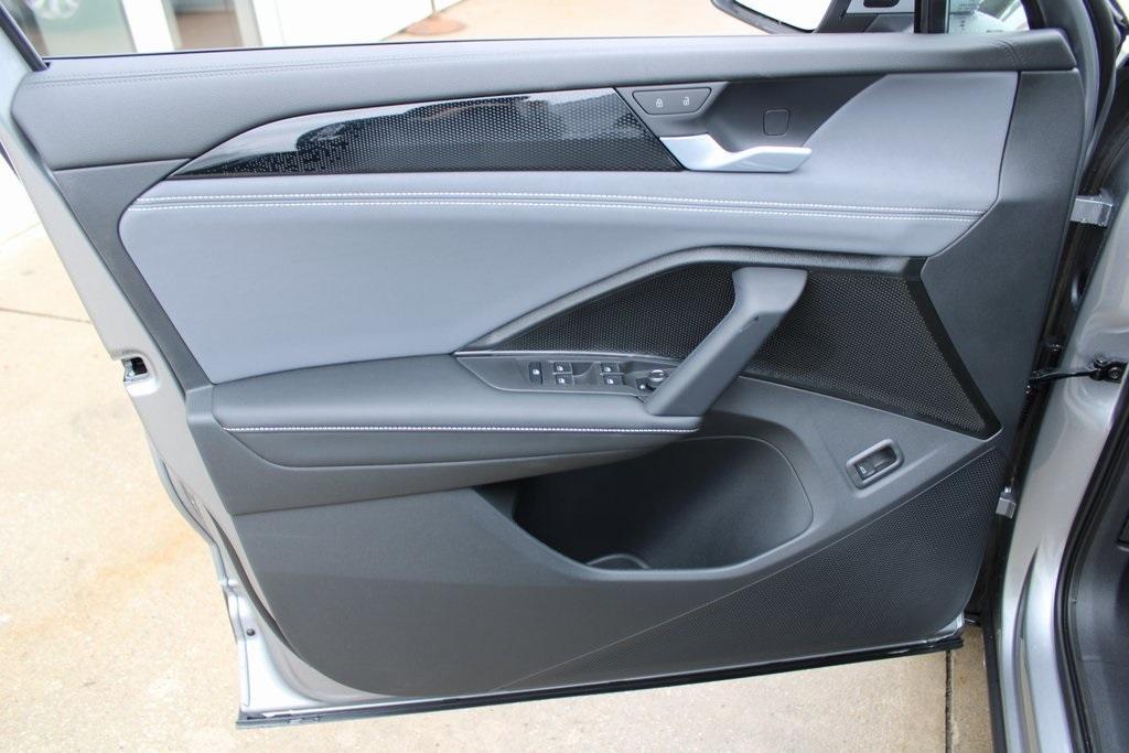 new 2026 Volkswagen Tiguan car, priced at $37,058