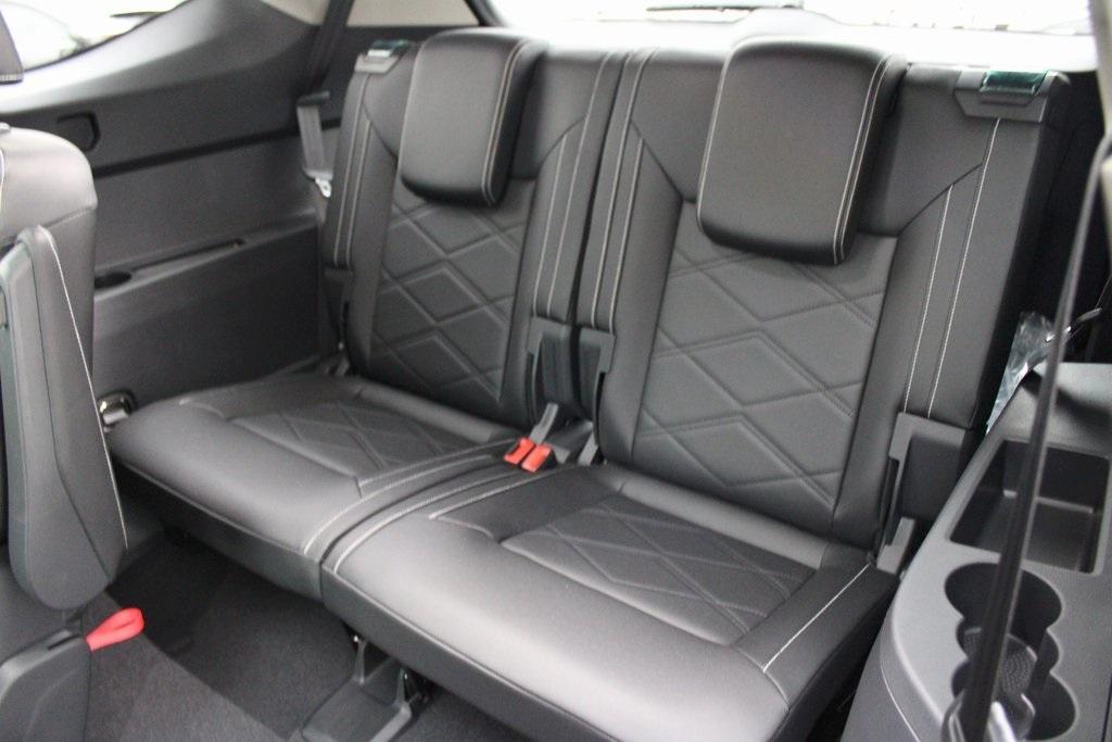 new 2026 Volkswagen Atlas car, priced at $44,803