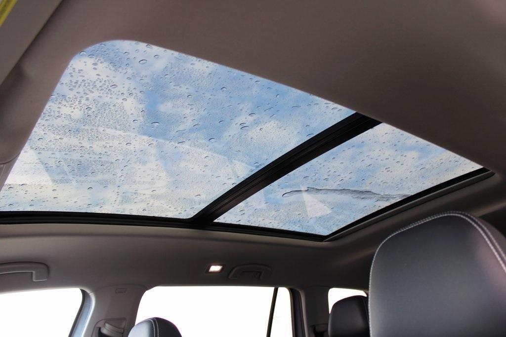 new 2026 Volkswagen Atlas car, priced at $44,717