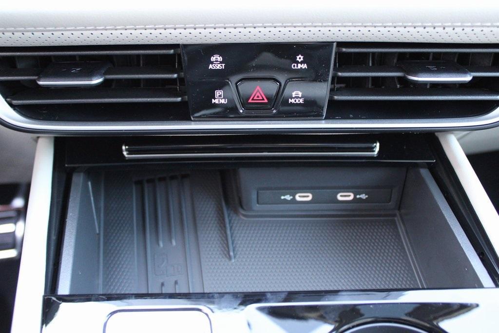 new 2026 Volkswagen Atlas car, priced at $52,313