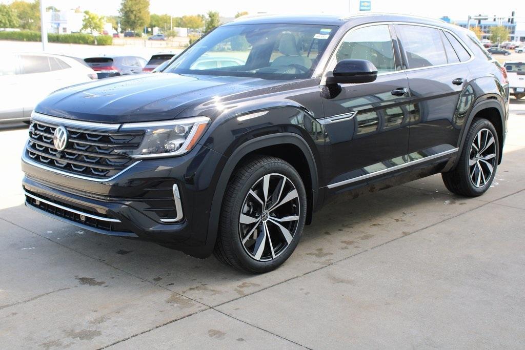 new 2026 Volkswagen Atlas Cross Sport car, priced at $51,664