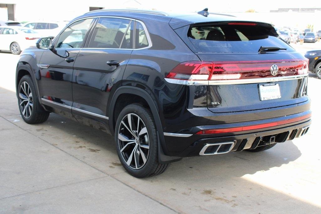 new 2026 Volkswagen Atlas Cross Sport car, priced at $51,664