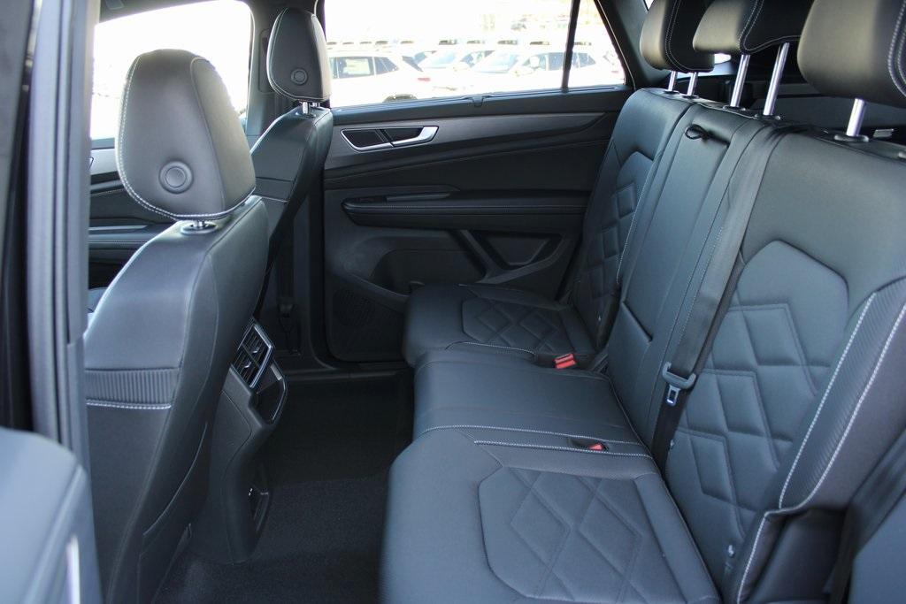 new 2026 Volkswagen Atlas Cross Sport car, priced at $43,589