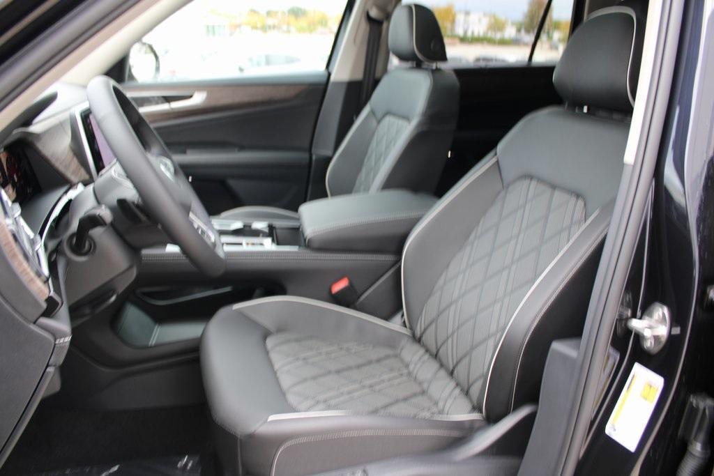 new 2026 Volkswagen Atlas car, priced at $52,306