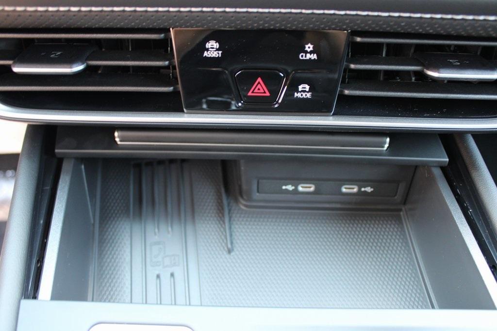 new 2026 Volkswagen Atlas car, priced at $38,570