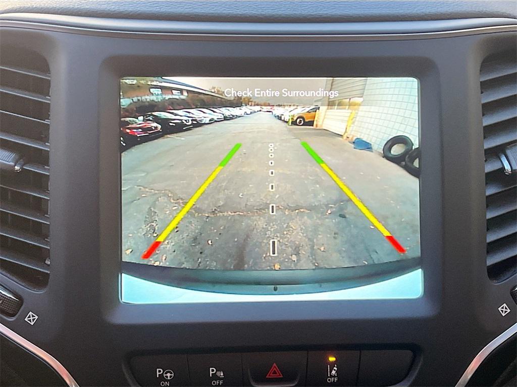 used 2023 Jeep Cherokee car, priced at $21,800