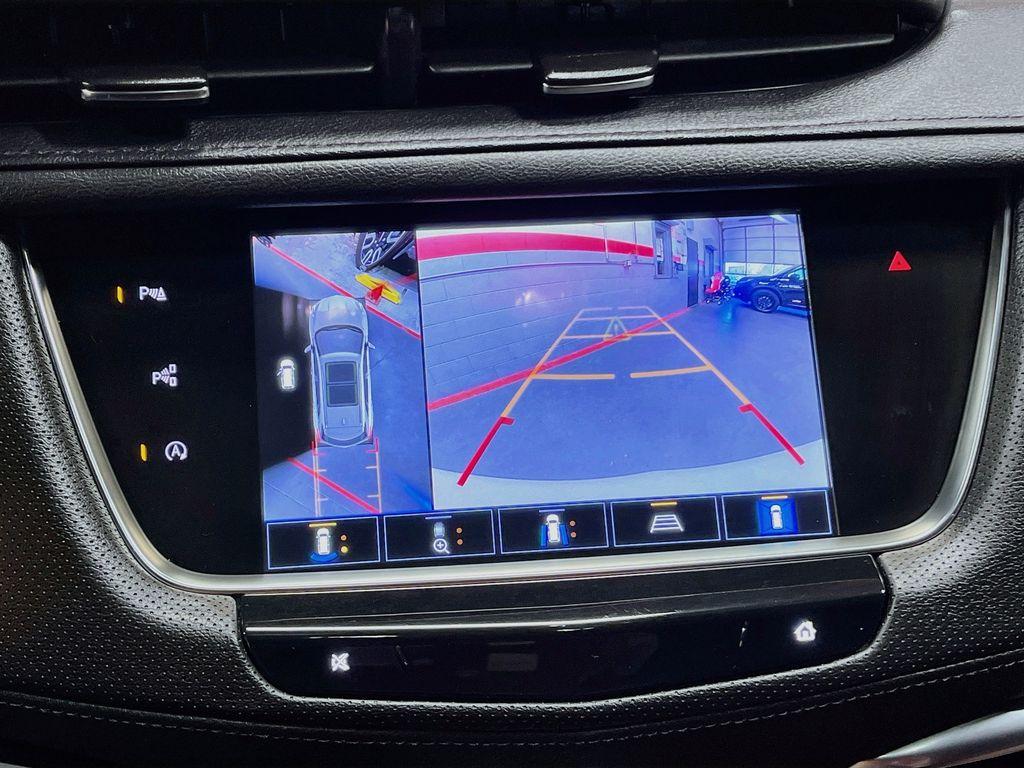 used 2025 Cadillac XT5 car, priced at $40,500
