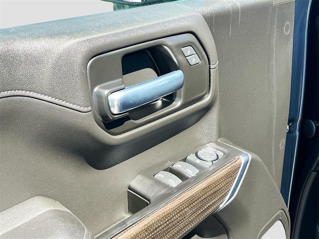 used 2021 Chevrolet Silverado 1500 car, priced at $32,700